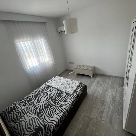 Catalkoy 4 Odali Ozel Havuzlu Apartment