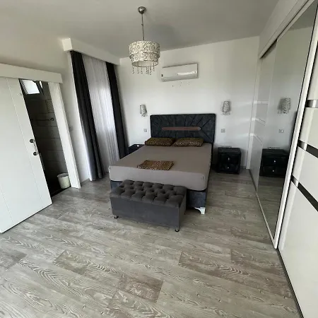 Catalkoy 4 Odali Ozel Havuzlu Апартаменты